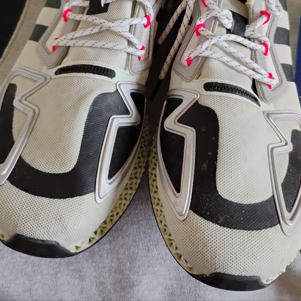 Athletic Shoes Men US Size 13 Excellent